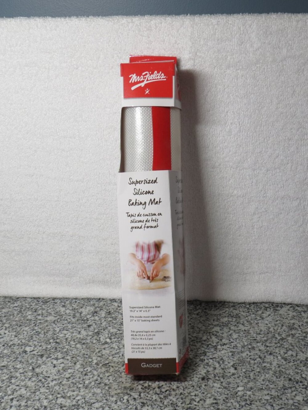 New in Box Mrs. Fields Supersized Silicone Baking Mat 19.2x14